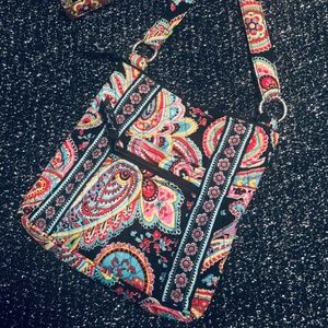 Vera Bradley Hipster Parisian Paisley